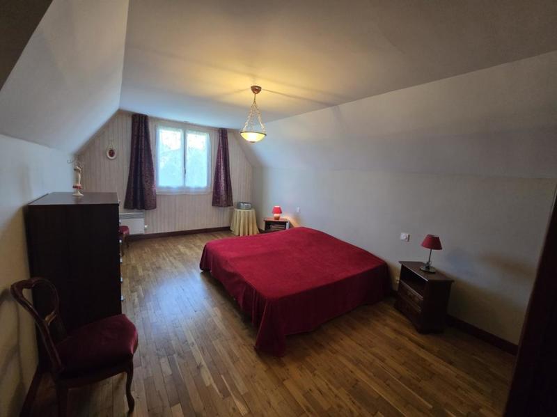 Maison - 204 m² - 6 pièces