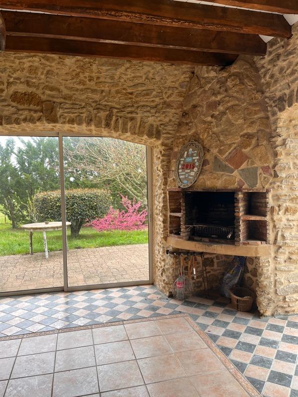 Maison - 320 m² - 10 pièces