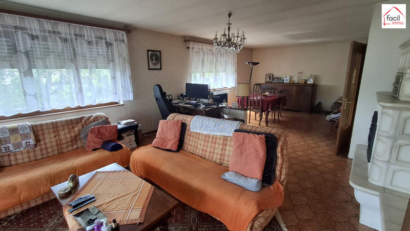 Maison - 250 m² - 9 pièces