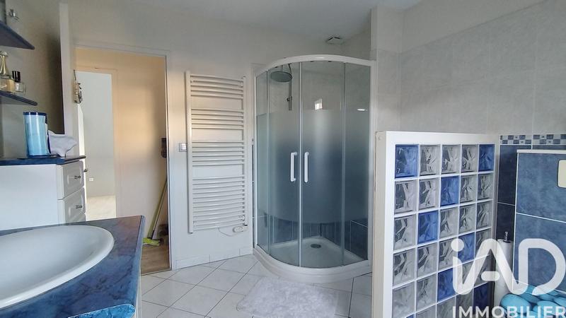 Maison - 96 m² - 4 pièces