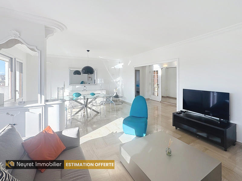 Appartement - 112 m² - 5 pièces