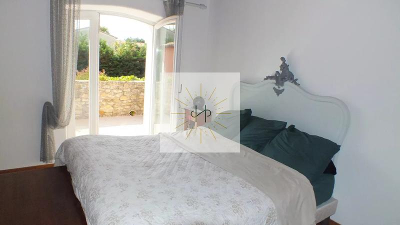 Maison - 182 m² - 7 pièces