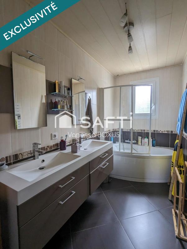 Maison - 140 m² - 7 pièces