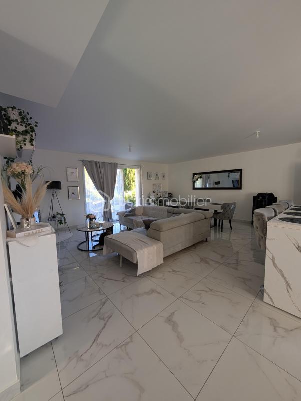 Maison - 112 m² - 5 pièces