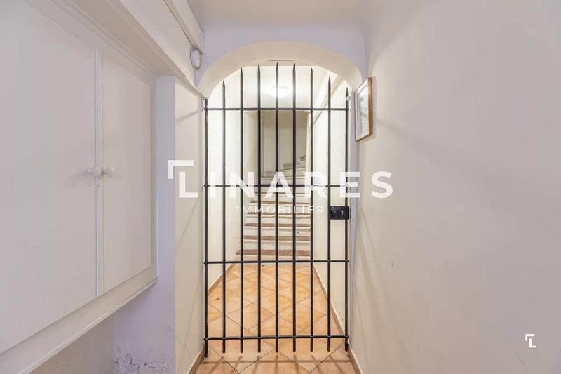 Immeuble - 136 m² - 7 pièces