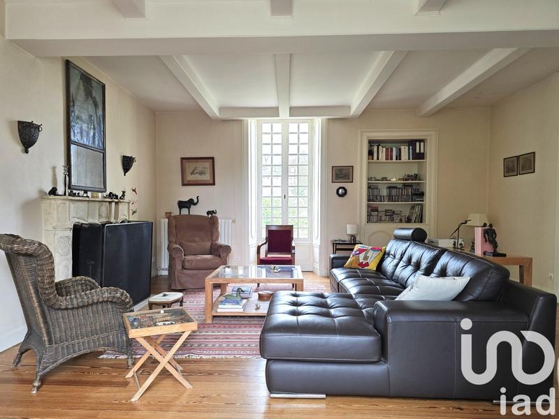 Maison - 298 m² - 11 pièces