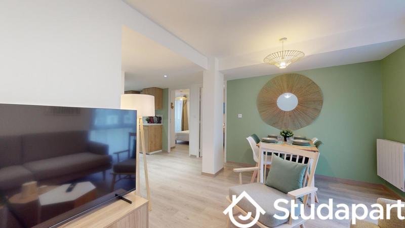 Chambre - 11 m² - 1 pièce