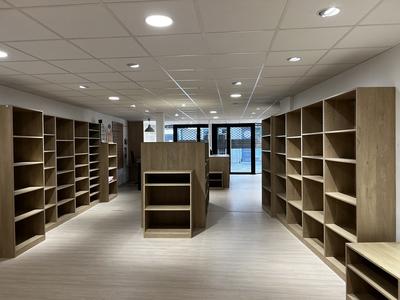 Local d'activités - 167 m² - 4 pièces