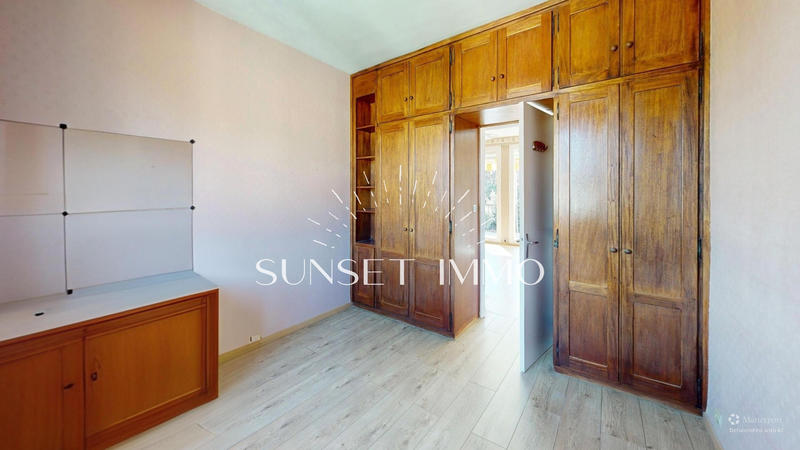 Appartement - 77 m² - 4 pièces