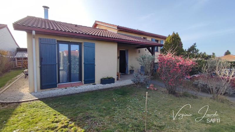 Maison - 100 m² - 5 pièces