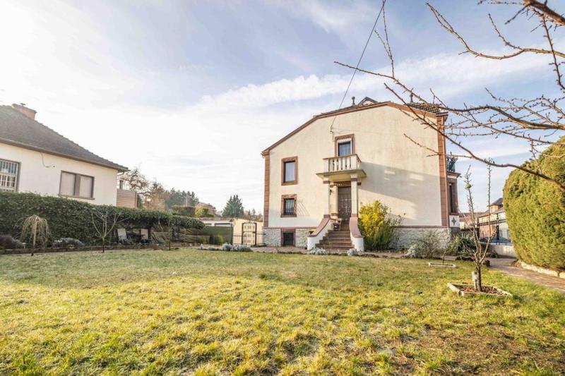 Maison - 161 m² - 5 pièces