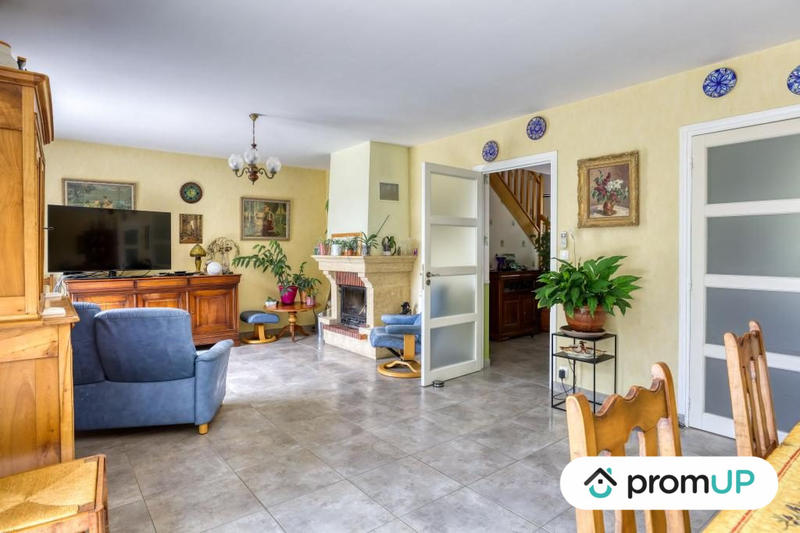 Maison traditionnelle - 145 m² - 5 pièces