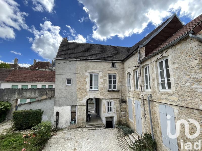 Maison - 360 m² - 17 pièces