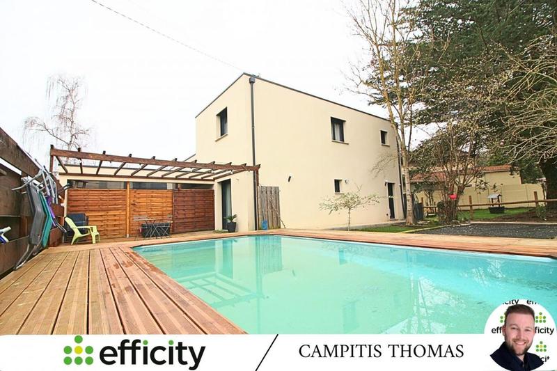 Maison - 160 m² - 6 pièces