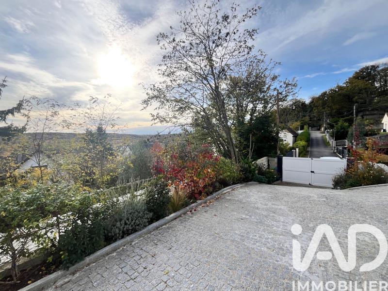 Maison - 170 m² - 8 pièces