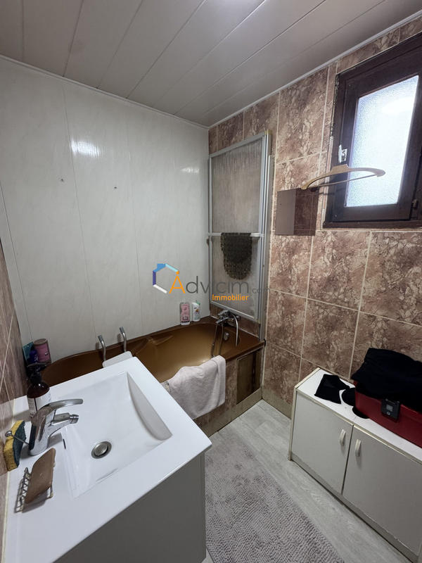 Maison - 95 m² - 4 pièces