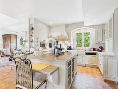 Villa - 170 m² - 6 pièces