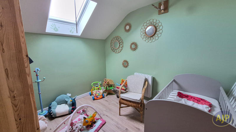 Maison - 169 m² - 7 pièces