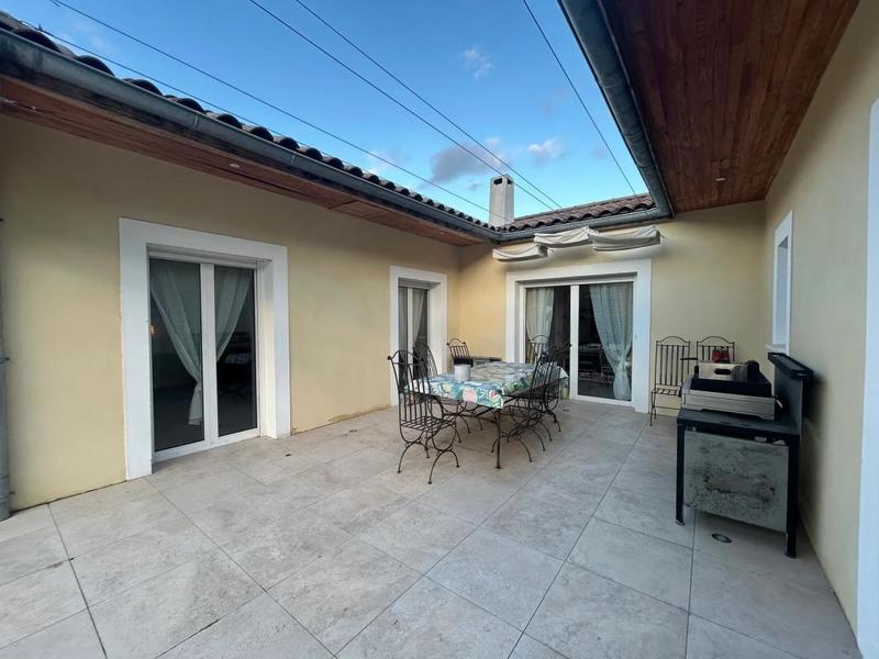 Maison - 190 m² - 2 pièces