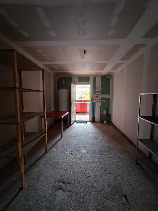 Bureau - 95 m² - 4 pièces