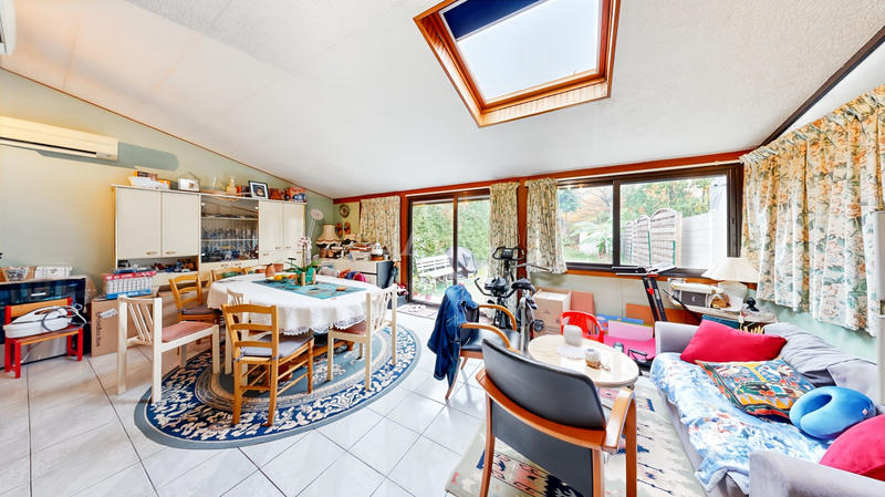 Maison - 99 m² - 4 pièces