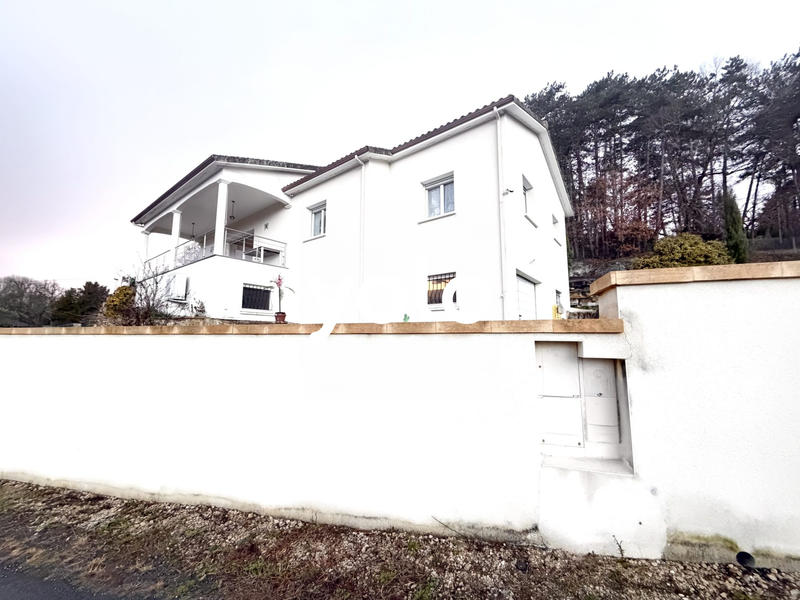 Maison - 175 m² - 5 pièces