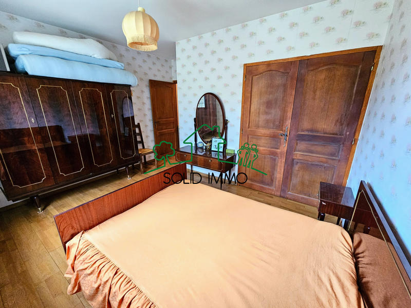 Maison - 196 m² - 8 pièces