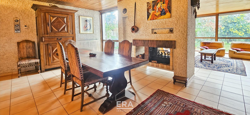 Maison - 190 m² - 8 pièces