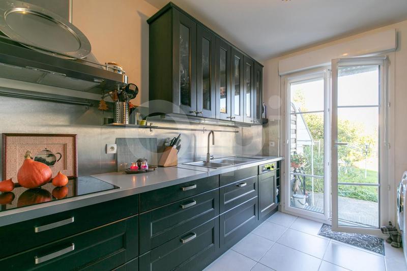 Maison - 92 m² - 4 pièces