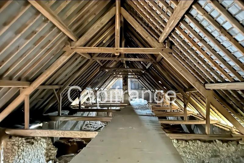 Maison - 220 m² - 8 pièces