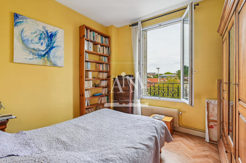 Maison - 80 m² - 5 pièces