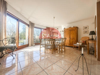 Maison - 195 m² - 11 pièces