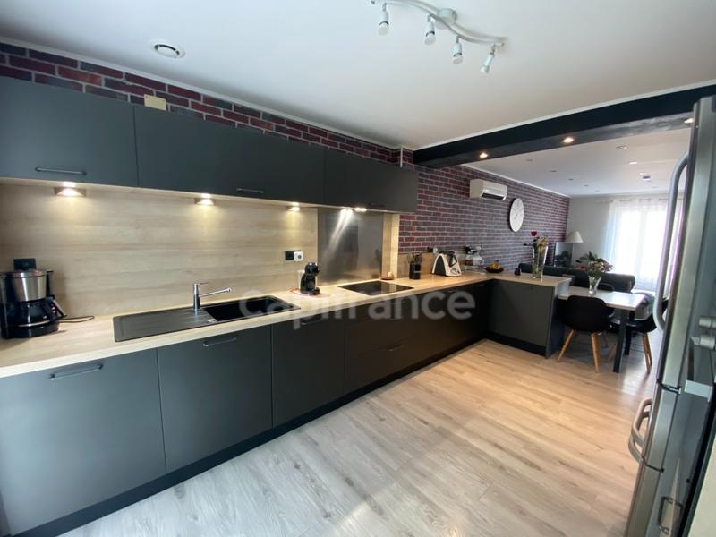 Appartement - 110 m² - 6 pièces