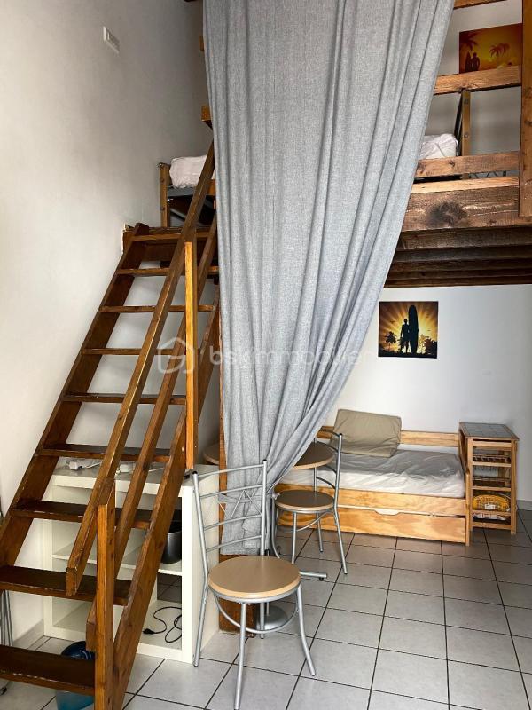 Studio - 45 m² - 2 pièces