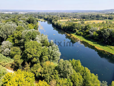 Mas - 400 m² - 13 pièces