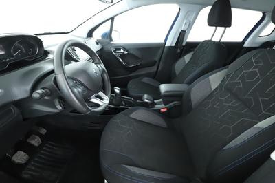 Peugeot 2008 1.2 PureTech Signature 82 ch