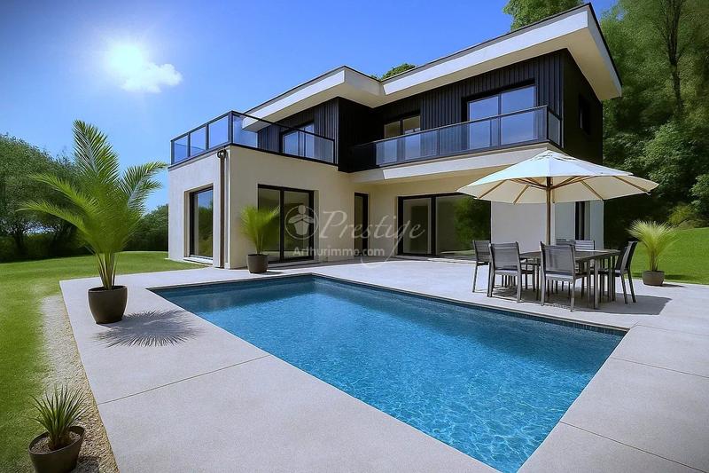 Maison - 202 m² - 7 pièces