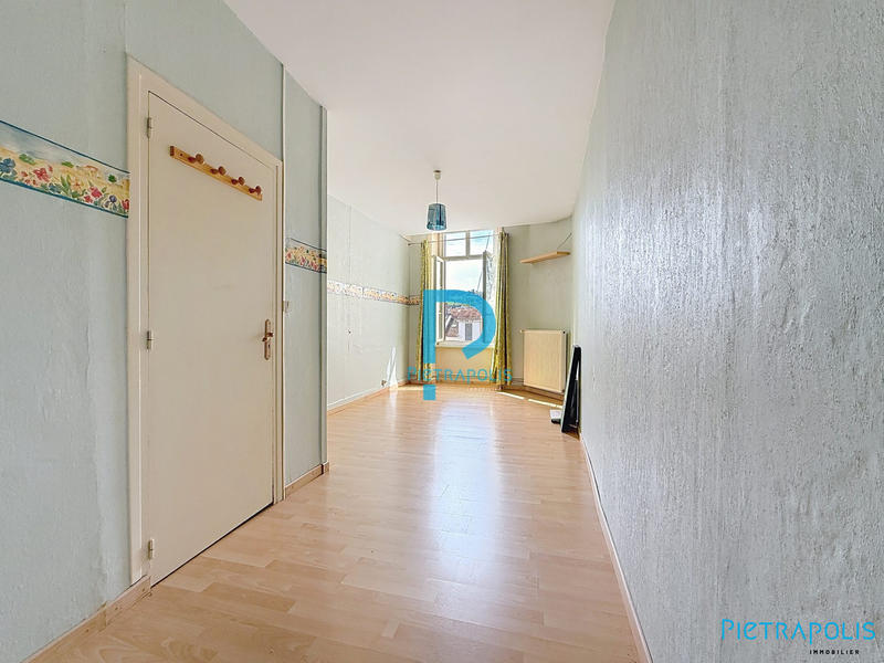Appartement - 96 m² - 3 pièces