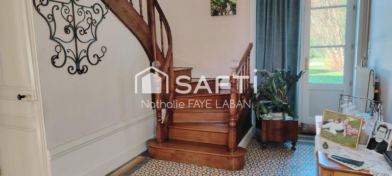 Maison de maîtres - 350 m² - 8 pièces