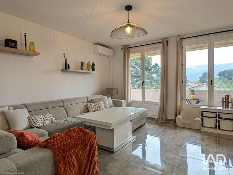 Appartement - 77 m² - 3 pièces