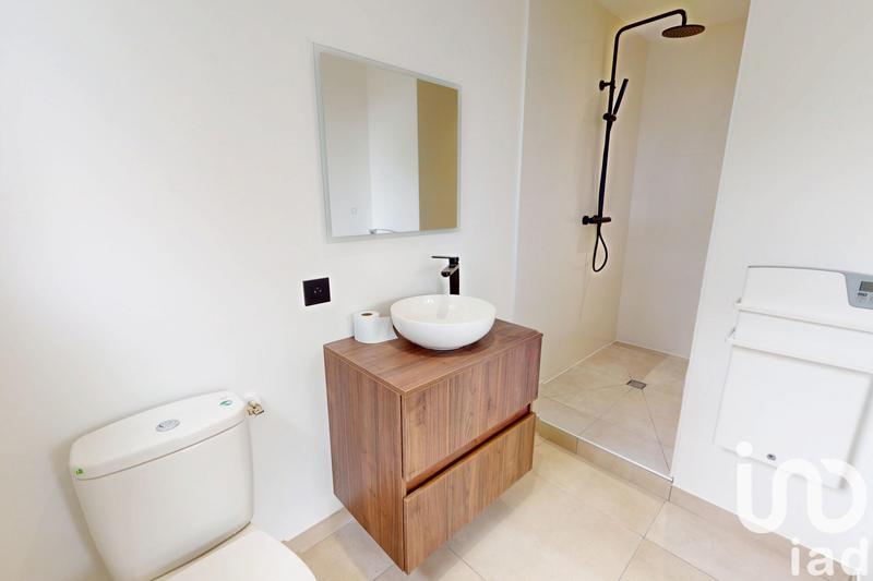 Maison - 256 m² - 9 pièces