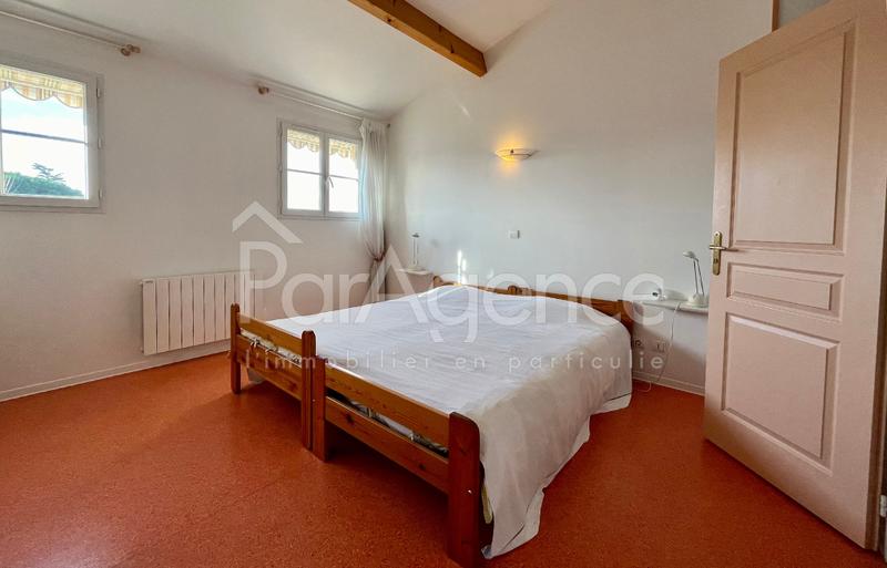 Maison - 202 m² - 6 pièces