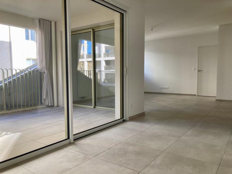 Appartement - 83 m² - 3 pièces