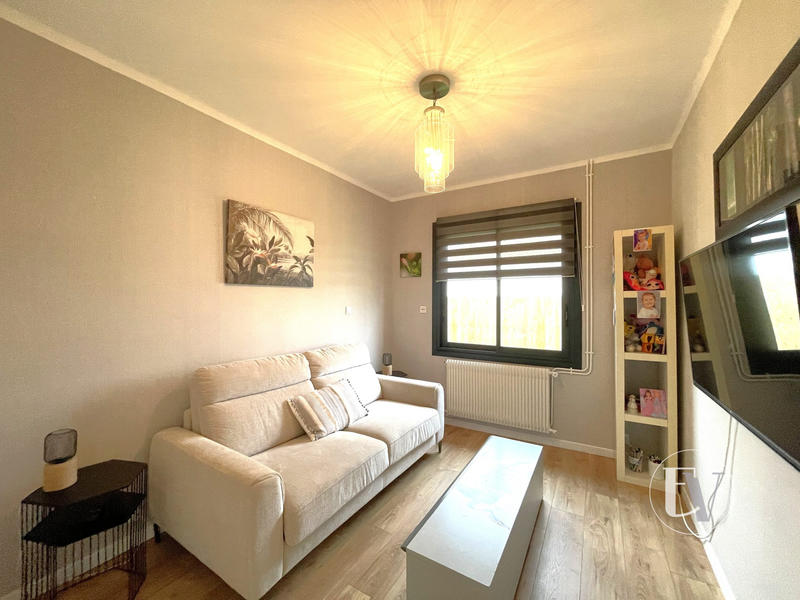 Maison traditionnelle - 98 m² - 4 pièces