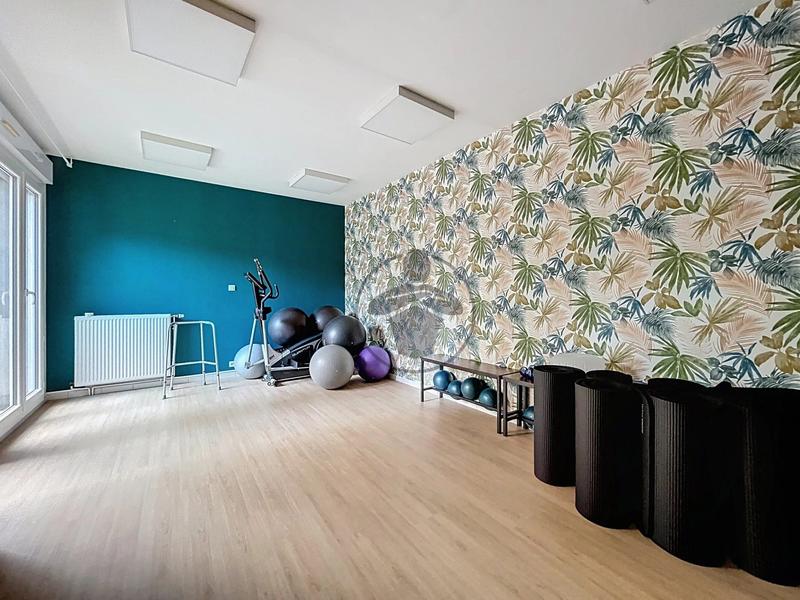 Bureau - 275 m² - 12 pièces