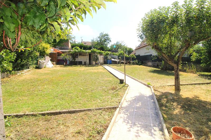 Maison - 112 m² - 6 pièces