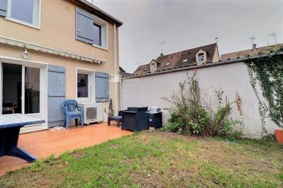 Maison - 75 m² - 4 pièces