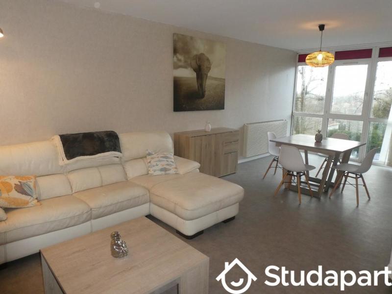 Chambre - 12 m² - 1 pièce