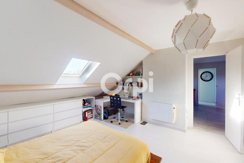 Maison - 200 m² - 6 pièces