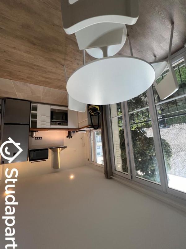 Chambre - 11 m² - 1 pièce